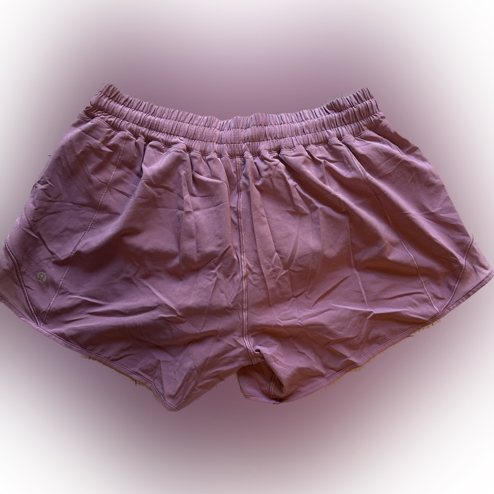 Lululemon Hotty Hot Short II (Long 4") Size 10 Tall - Picture 3 of 6